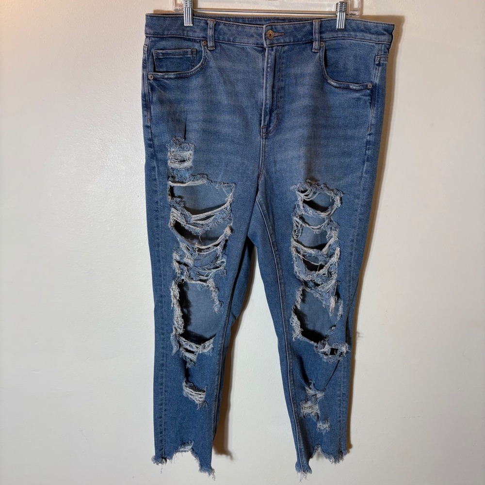 American Eagle Mom Jean Size 16 Medium Blue Distressed Shredded High Rise